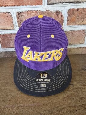 Los Angeles Lakers ULTRA GAME Corduroy Snapback Hat